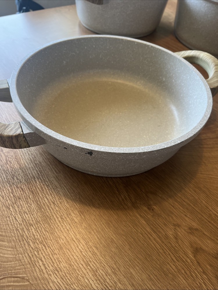 14-Piece Speckled Beige Masterclass Premium Cookware Set.