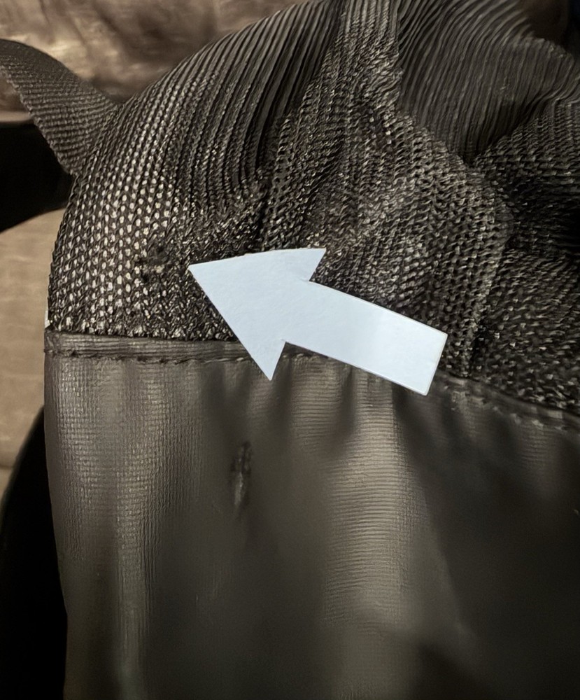 Preowned Under Armour Medium/Large Black & Gray Backpack Bag