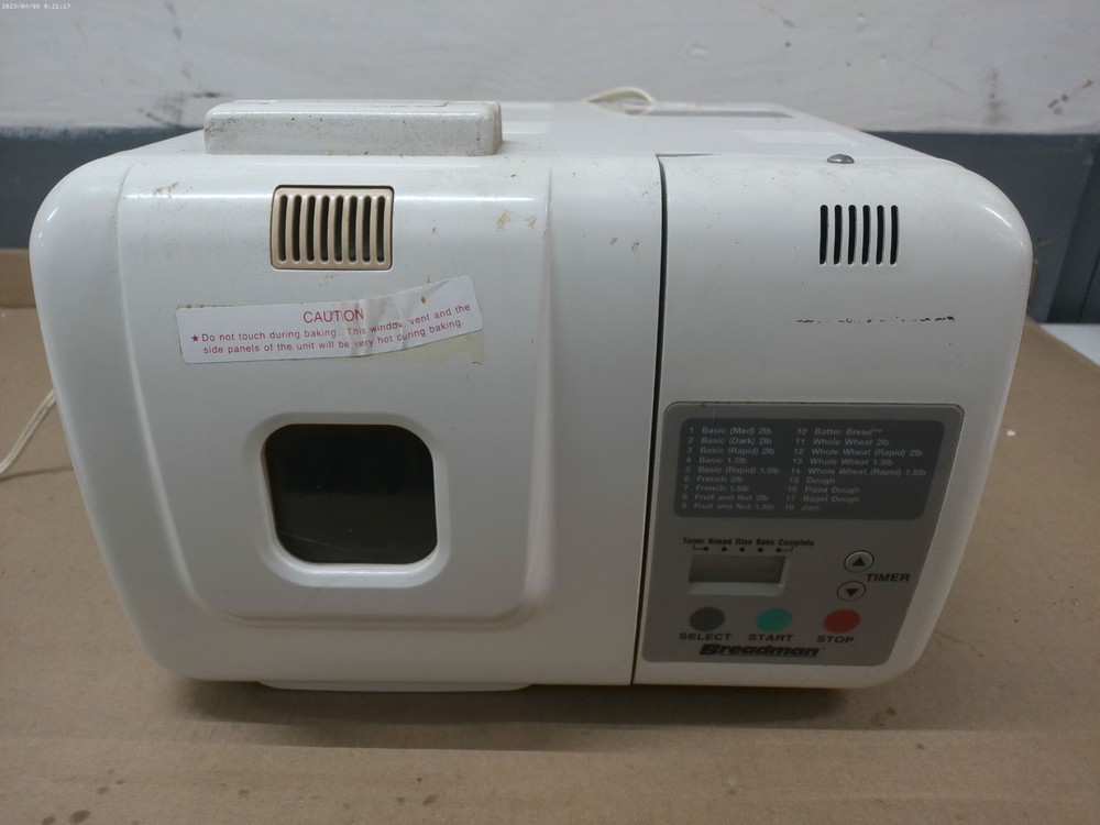 Breadman TR560 Bread Maker Machine 2lb Automatic Bread Machine White Tested READ