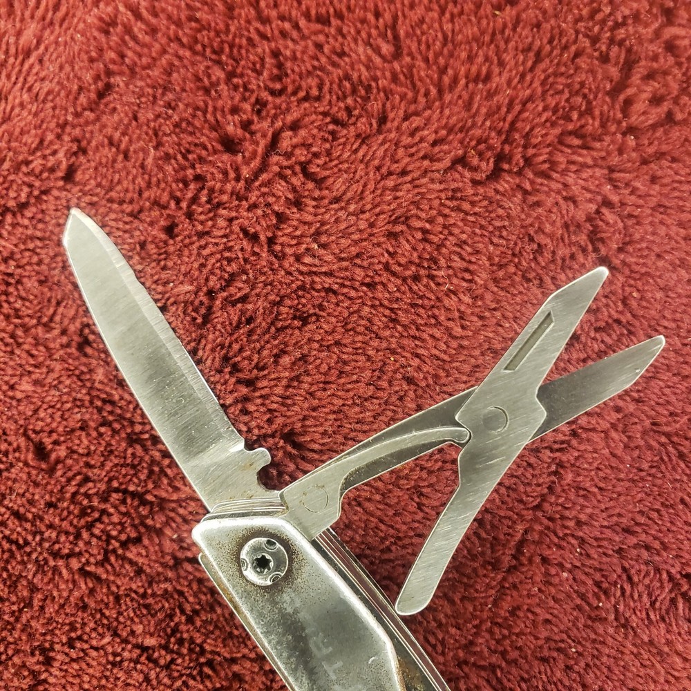 True utility Pocket Multi Tool BG22J