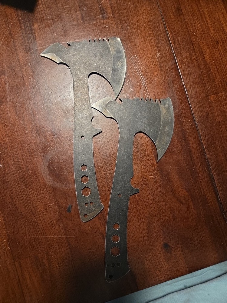 7 Piece Throwing Axe Bundle. Smith & Wesson,& Jxejxo Brands.