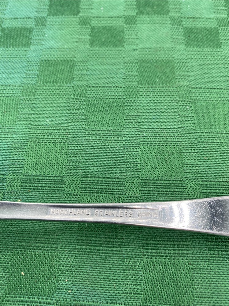 Northland (Oneida) Village Common pattern Dinner Fork 7.5”