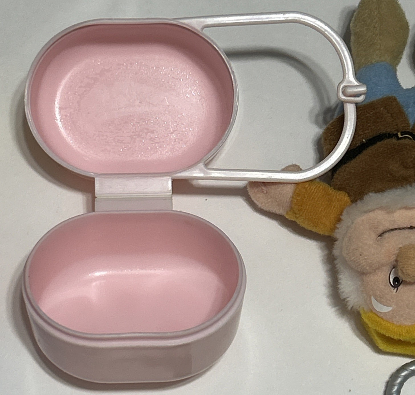 25pc VTG 90s Toy Junk Drawer Lot Elmo Ernie Farmer Hamster Raisin Happy Meal Toy