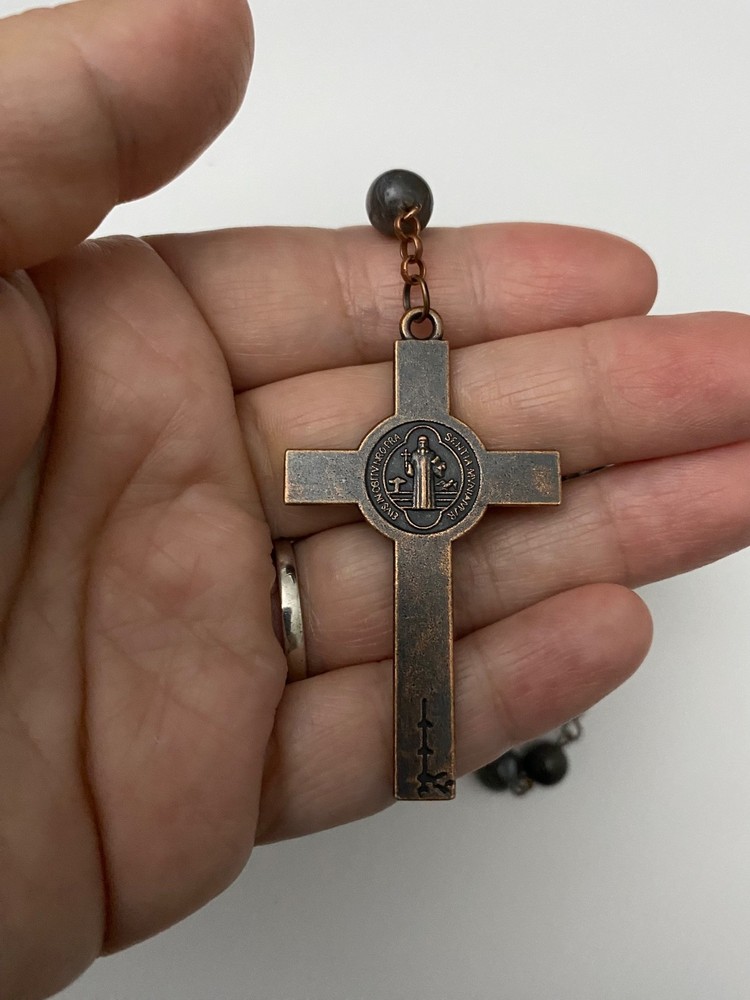 St Benedict Crucifix Glass Rosary Prayer Beads &Pouch Rosario Crucifijo Benito