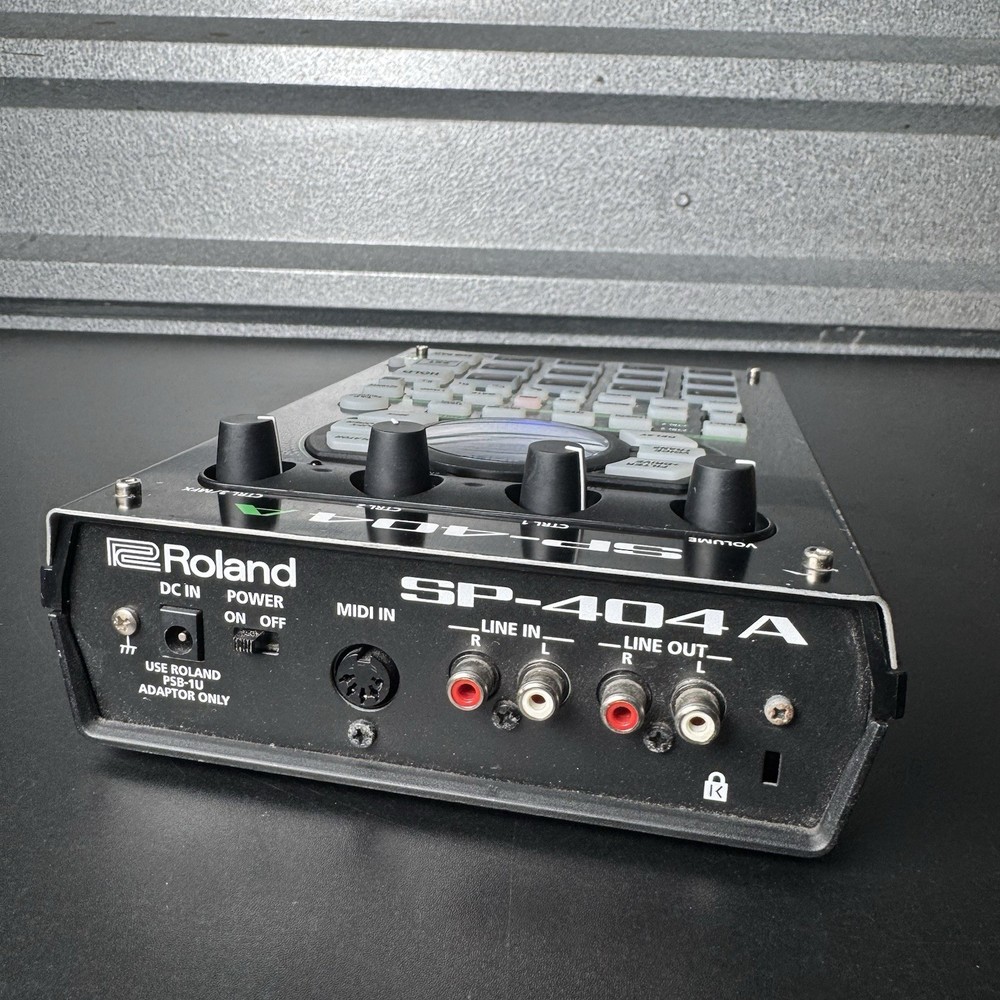 Roland SP-404A Linear Wave Sampler