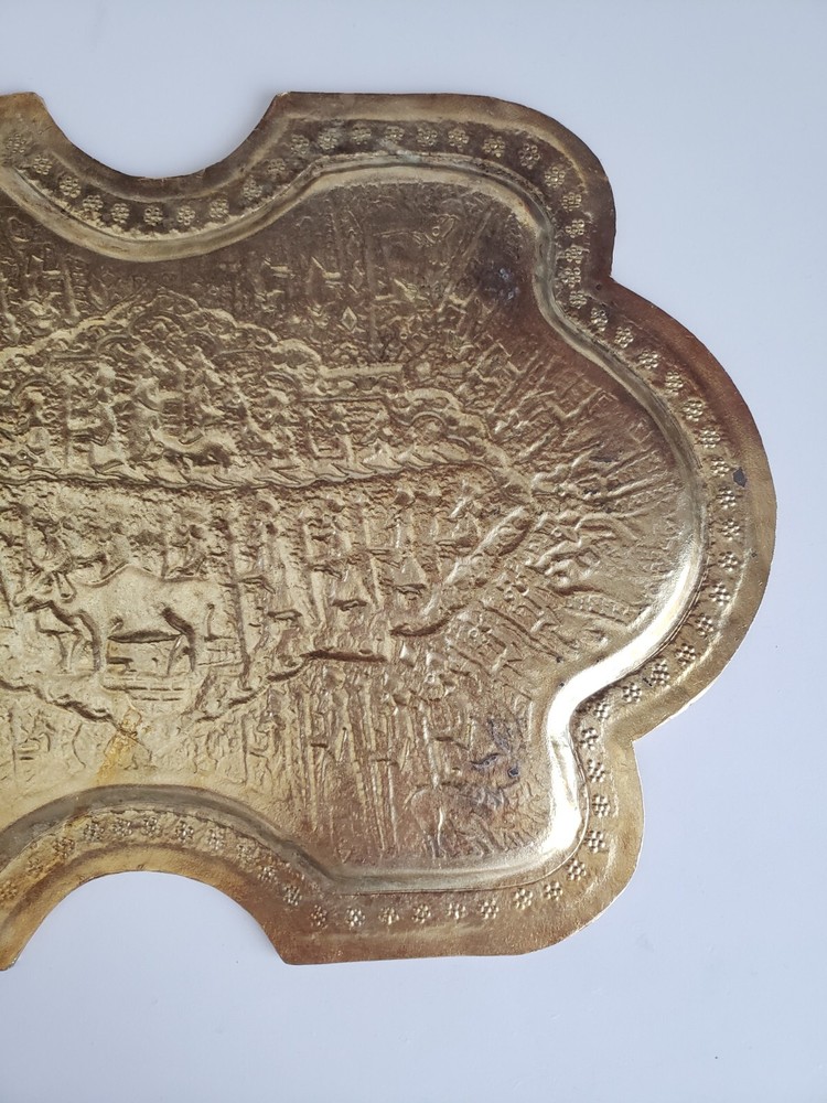 Handcrafted Middle Eastern Serving Tray. Ancient Vartan Embossed Gilded Plateau