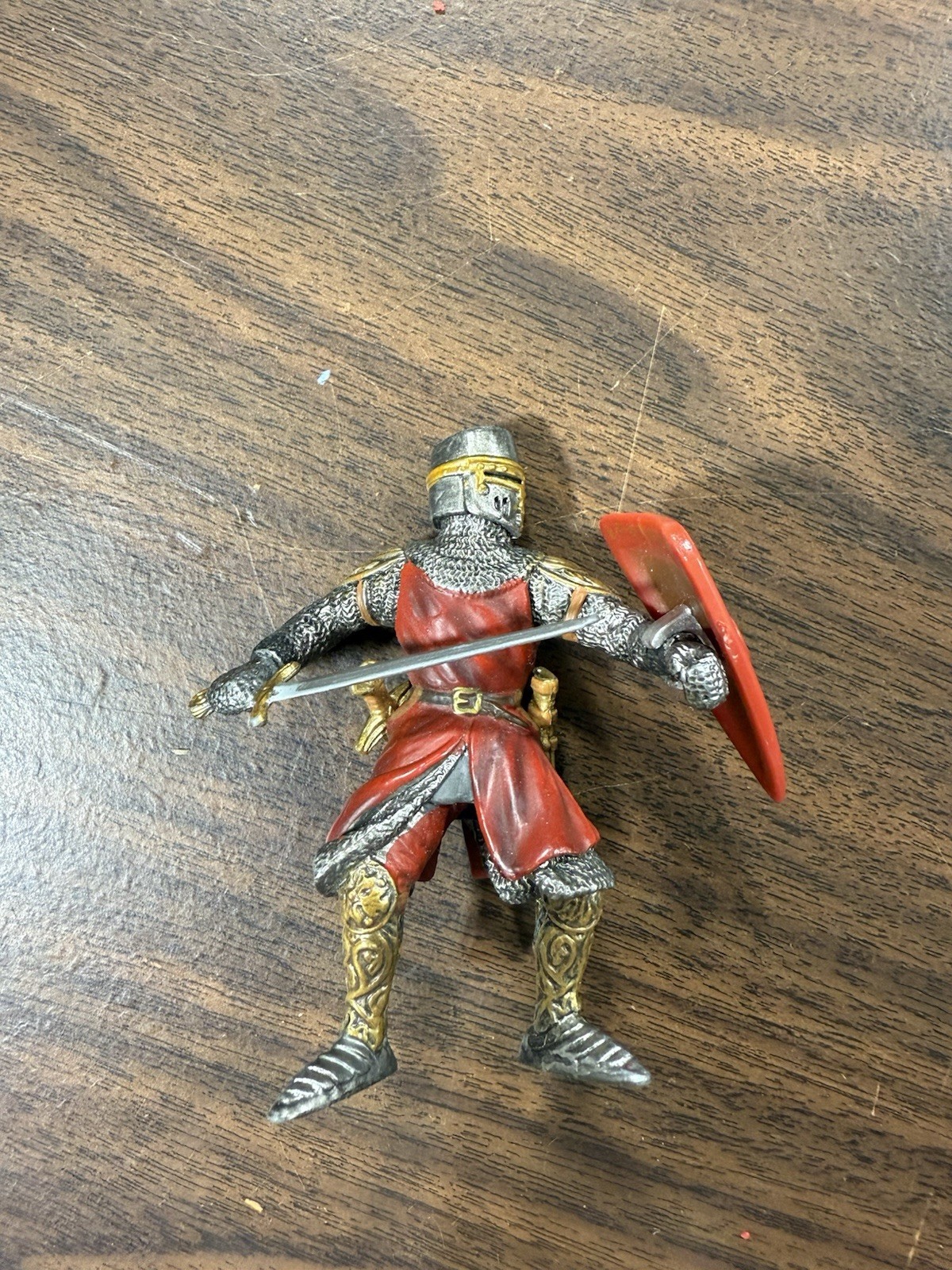 SCHLEICH WARRIOR MEDIEVAL W/ SHIELD & SWORD READY FOR BATTLE 2003 A23