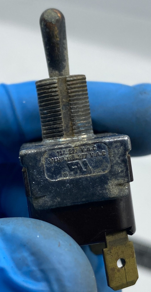 MGILL Toggle Switch 15A 277VAC, 3/4HP125-277VAC Switch🔔