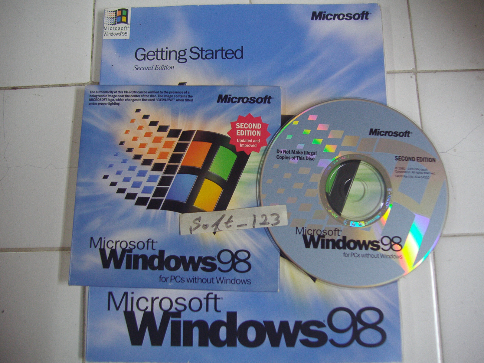 MICROSOFT WINDOWS 98 SECOND EDITION FULL OPERATING SYSTEM WIN 98 SE =NEW=