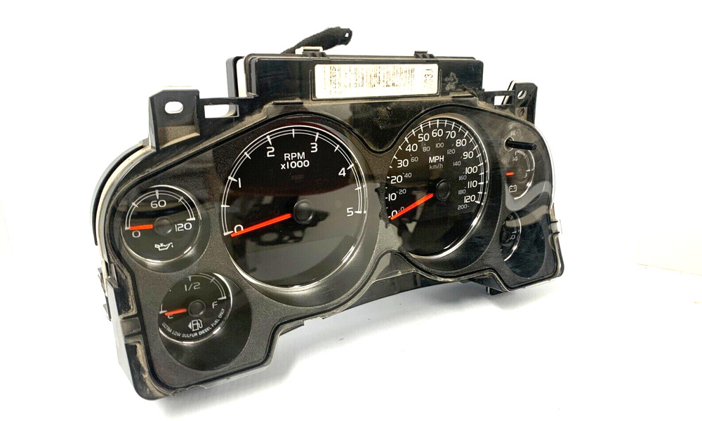 GM Instrument Cluster 28330569  OEM