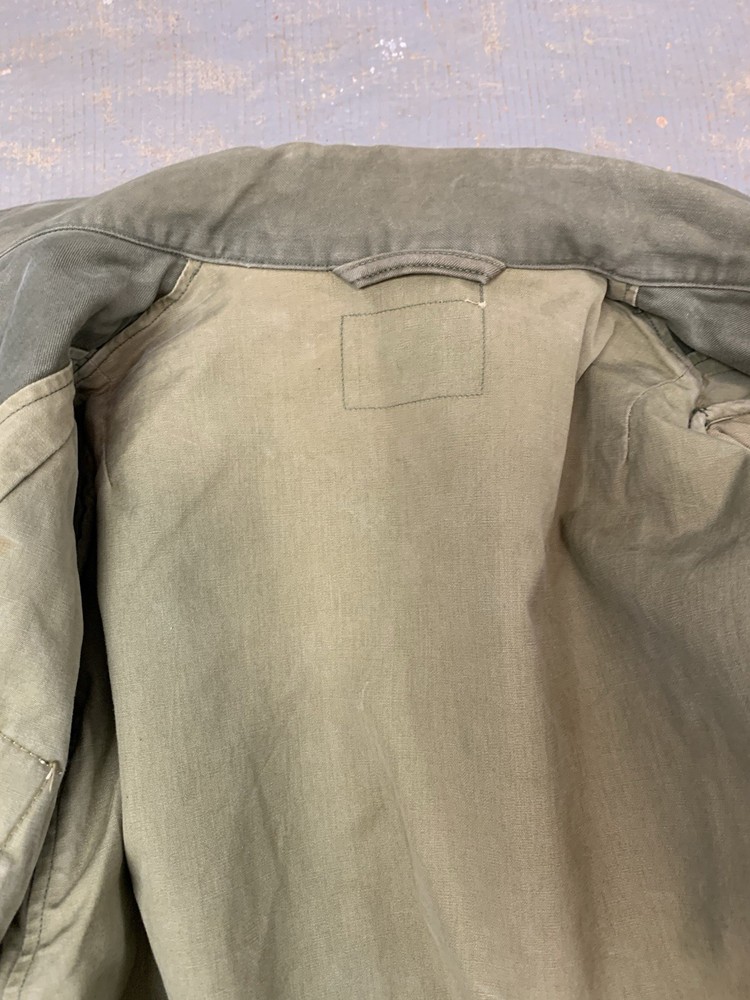 ORIGINAL WWII US ARMY WOMEN'S M1943 M43 FIELD JACKET Patches -SIZE Medium?