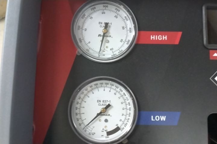 Robinair 34788NI 30 Lb Tank Capacity 115VAC Refrigerant RRR Machine