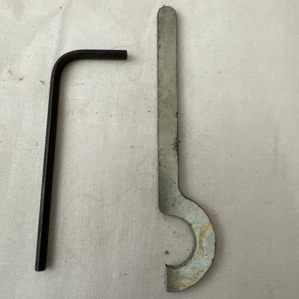 VINTAGE SEARS CRAFTSMAN DEPTH MICROMETER INDICATOR PRECISION MEASURING TOOLS.