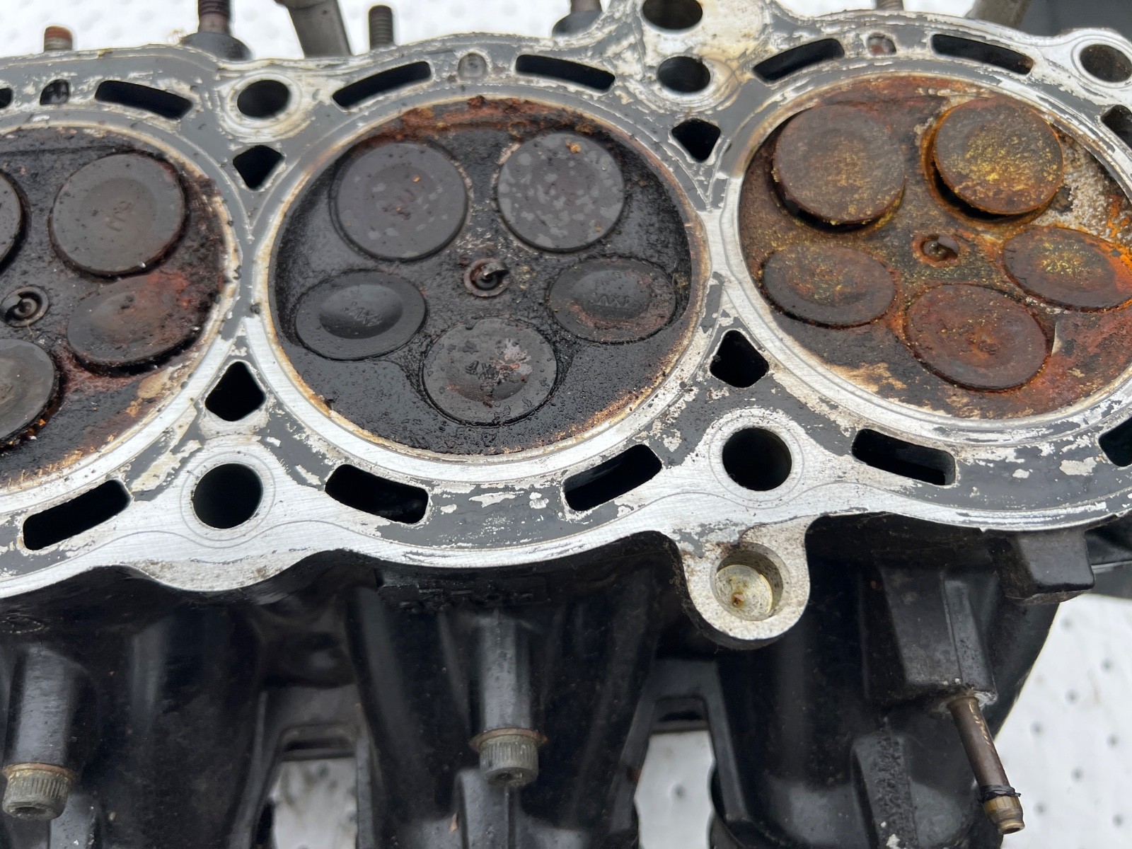 1998-2001 Yamaha R1 Yzf 1000 engine motor cylinder head camshaft cam valve cover