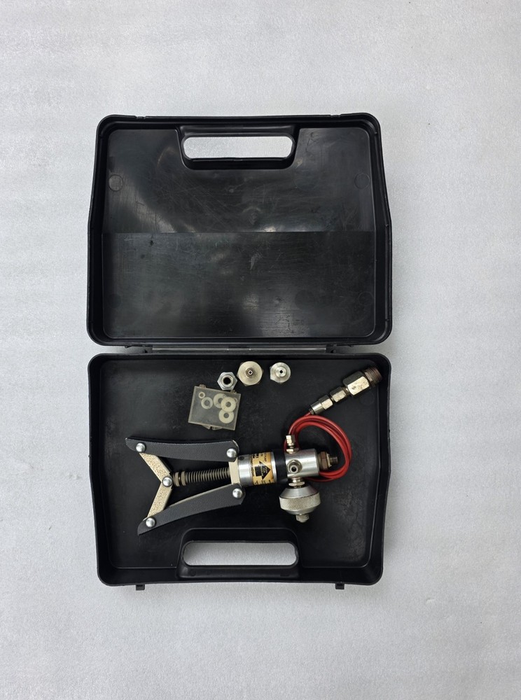 Superb TP1 Hand Held Test Pressure Calibrator Pump