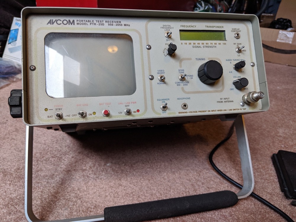 Avcom PTR 25D Portable Test Receiver