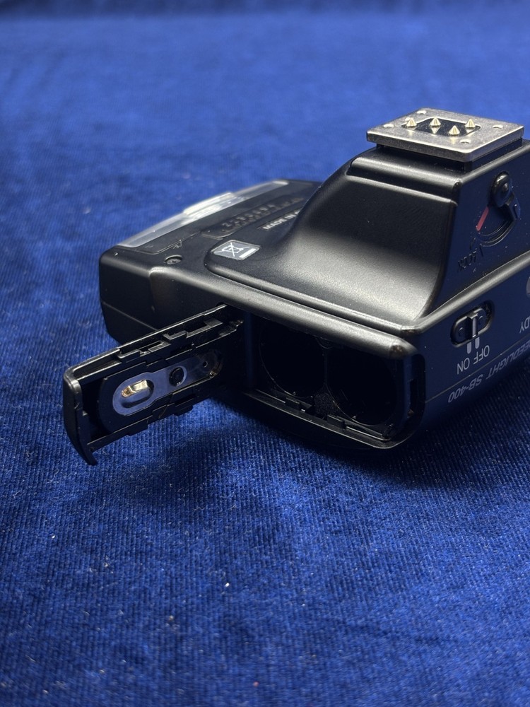 Nikon Speedlight SB-400