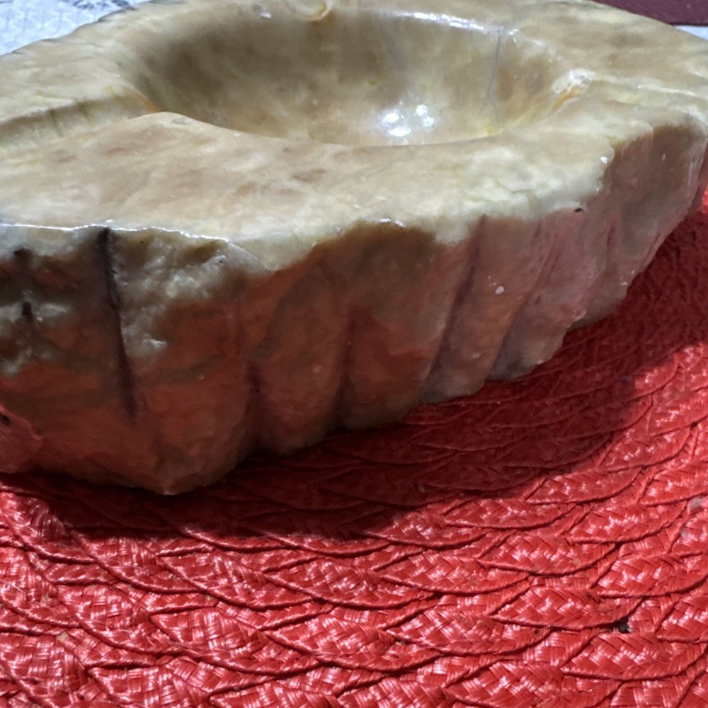 VINTAGE HEAVY ASH TRAY