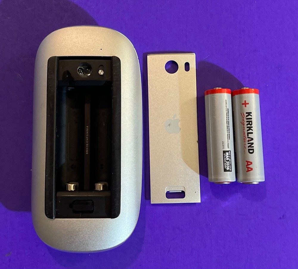 Apple A1296 Wireless Tactile/Multi-Touch Magic Mouse - MB829LL/A