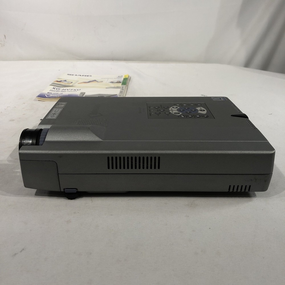 SHARP NOTEVISION 4~XG-NV4SU LCD Projector~Power & Computer Cords~Remote