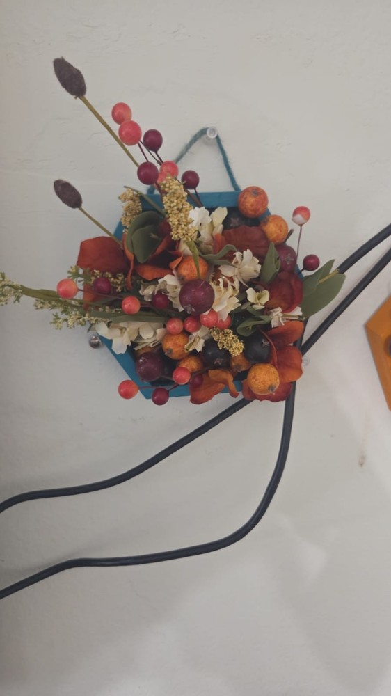 Fall Honeycomb Decretive Flower Frame