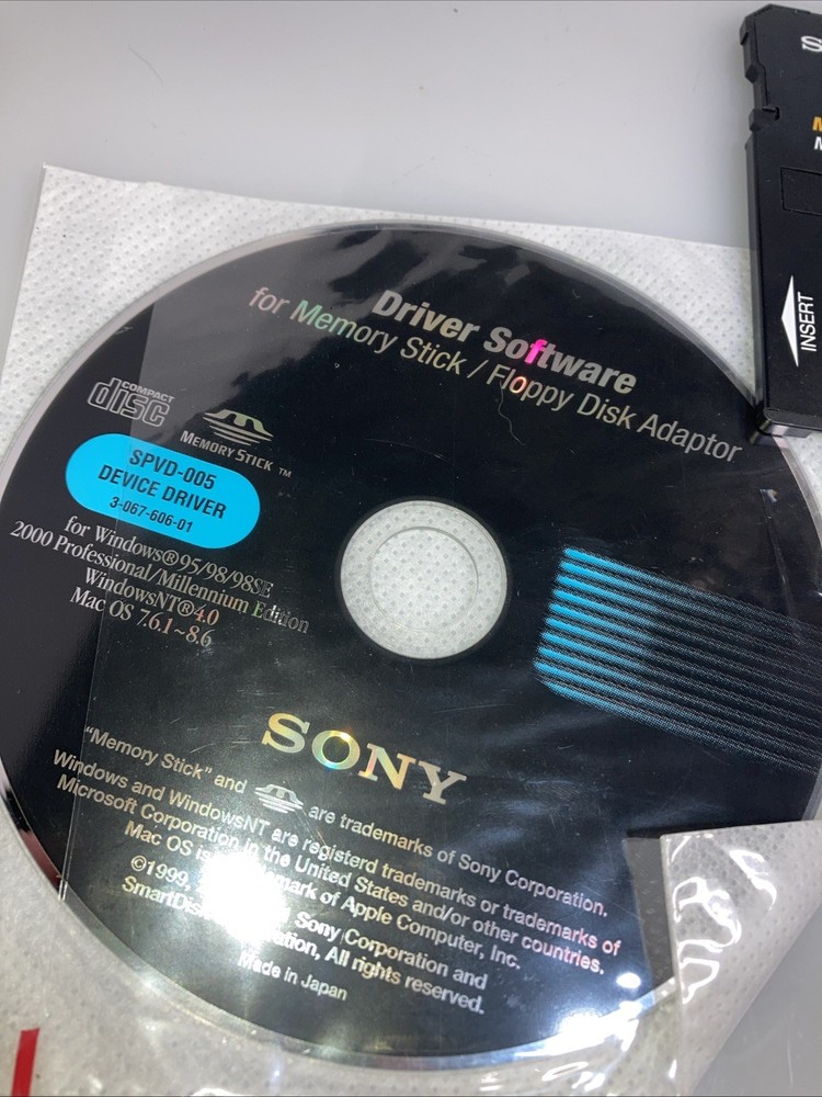 Sony MSAC-FD2M Floppy Disk Adapter for Memory Stick with disc & manual