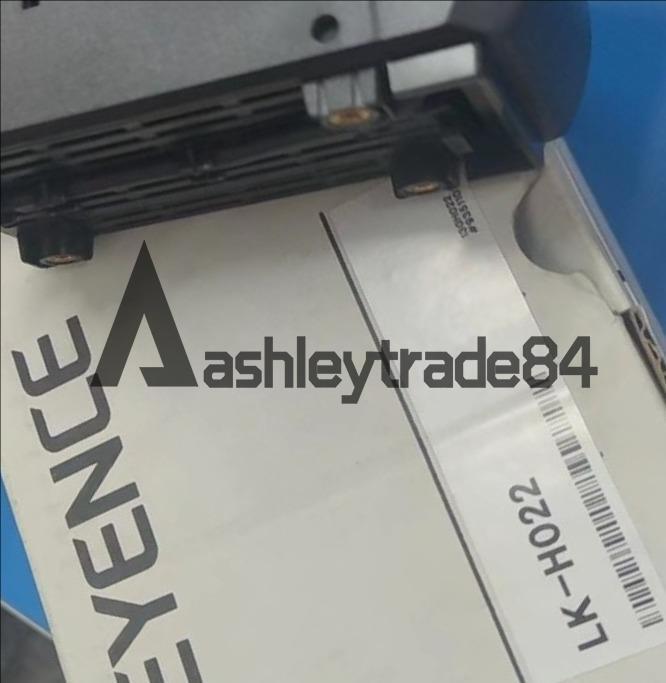 One New KEYENCE LK-H022 Laser displacement sensor