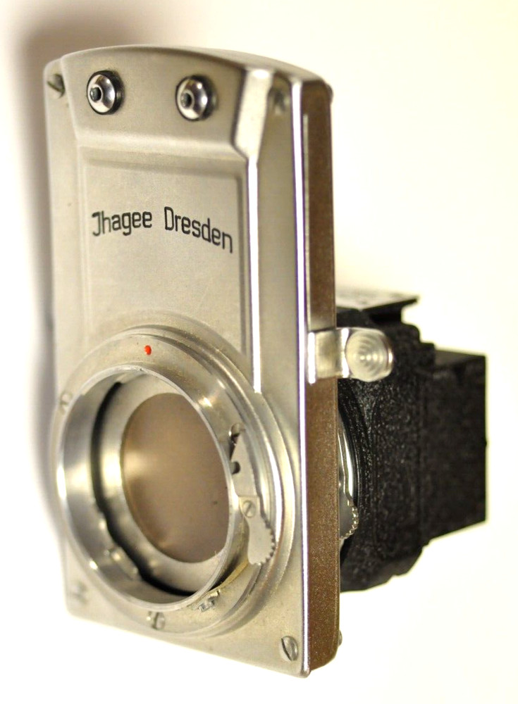 Exakta close-up assembly called a Ihagee Macro-Micro Photometer.