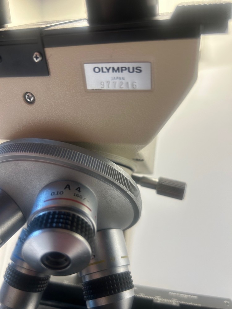 Olympus CH Binocular Laboratory Microscope 50, 60 Hz