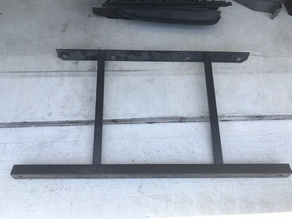 Laguna 3P Seatbelt Support Wire Mesh Screen Cargo Barrier