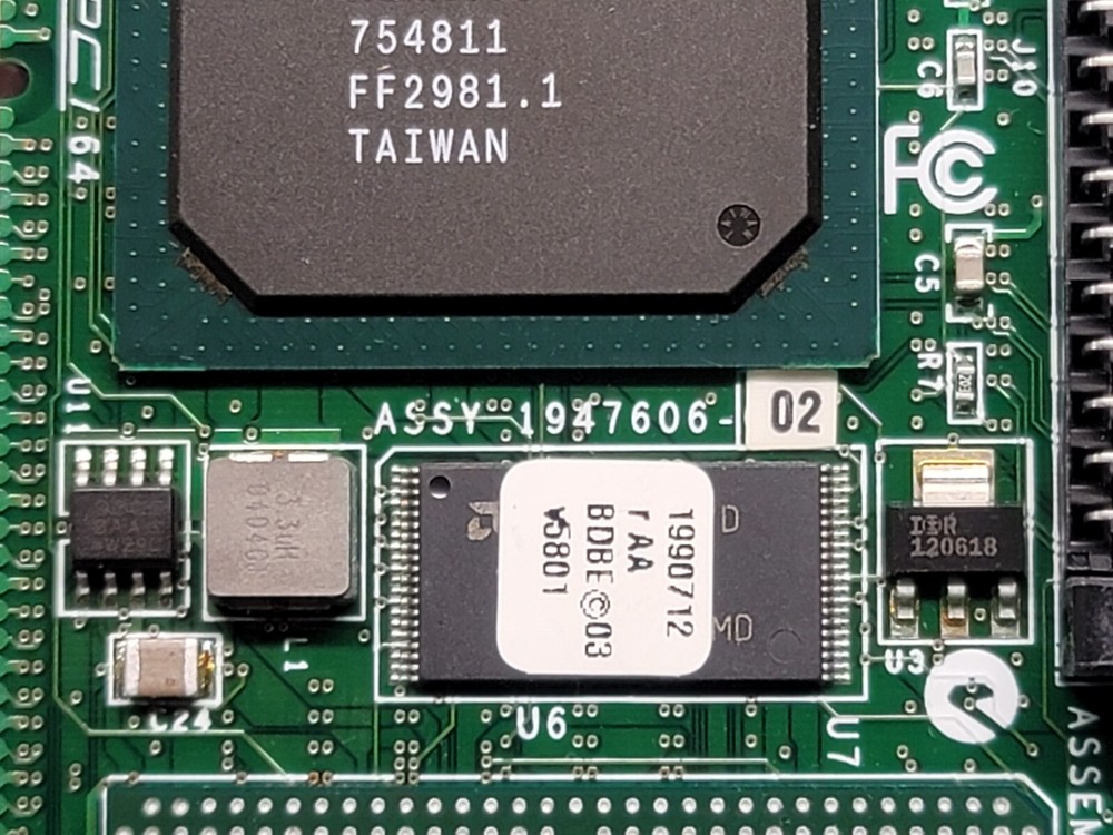 Adaptec 2200S SCSI Raid Controller PCI 64Mb