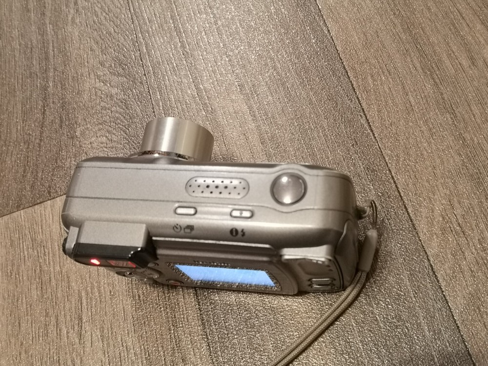 Kodak Digital Camera EasyShare CX6445 Silver With Memory Card Tested Working