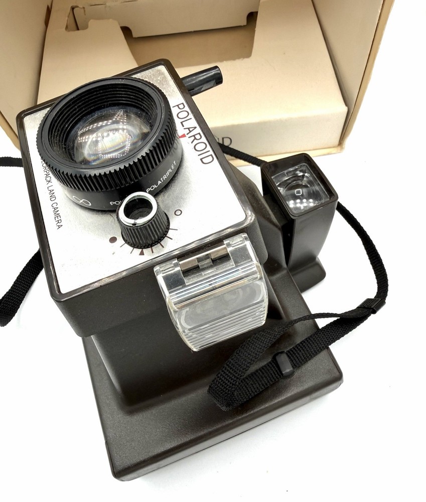POLAROID MINUTE MAKER LAND CAMERA WITH FLASH CUBE, MANUALS & PARTIAL BOX