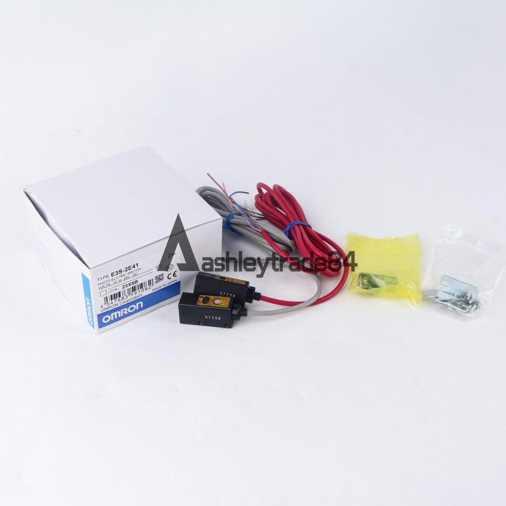 1PCS New In Box OMRON E3S-2E41 PLC