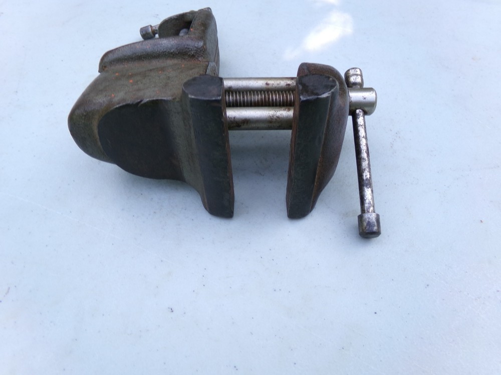 Small 2 1/2" Table Bench Vise Clamp Vintage