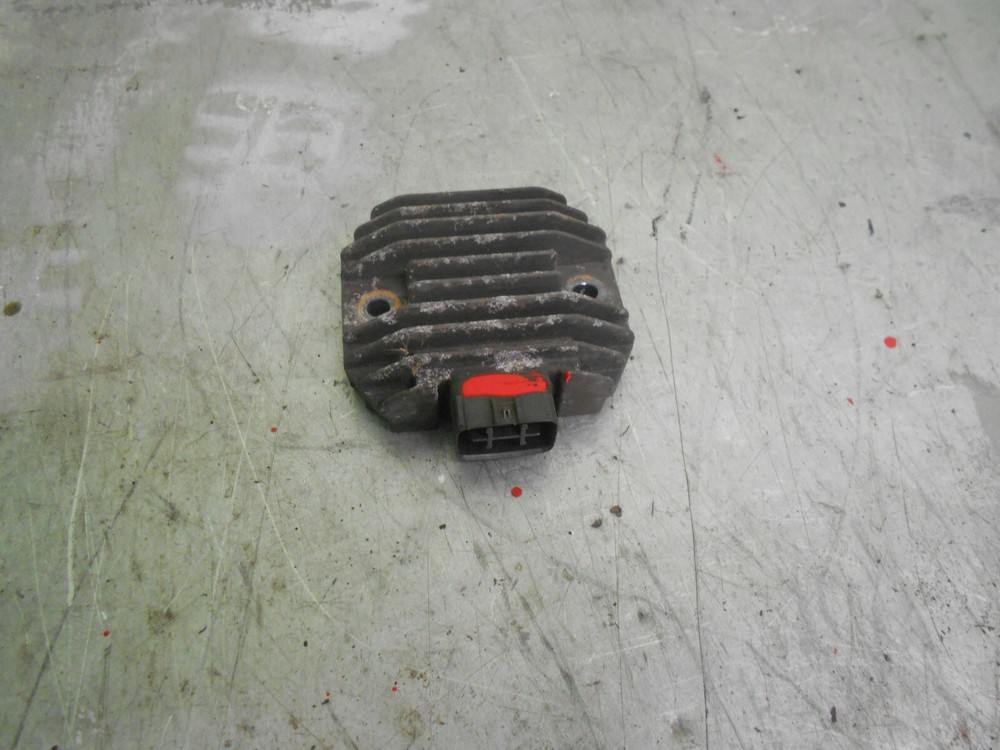 yamaha  250  x max    reg/rectifier