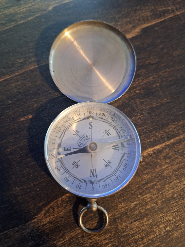 Vintage  STELLAR BRASS   POCKET COMPASS