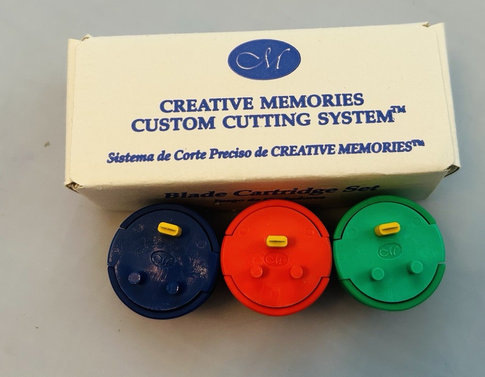 Creative Memories 3 Blades And Cutting Mat