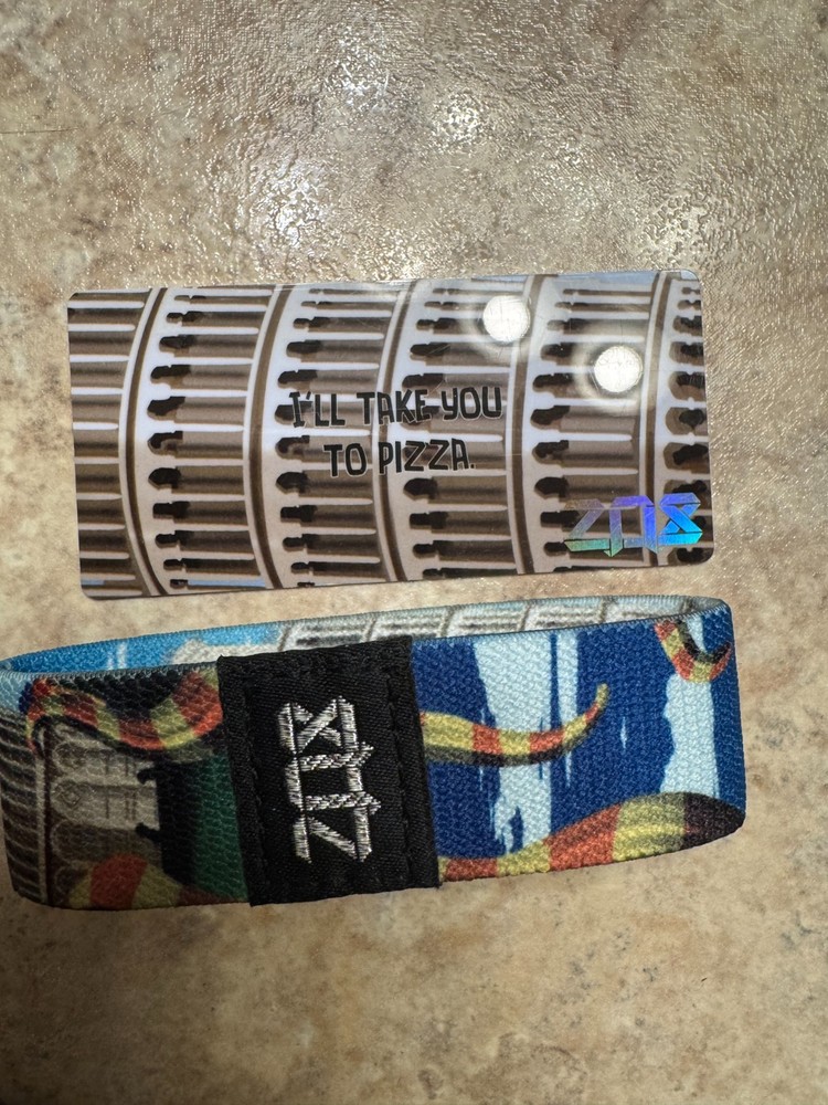 ZOX **LEAN ON ME** #1695 Silver Strap Medium New!
