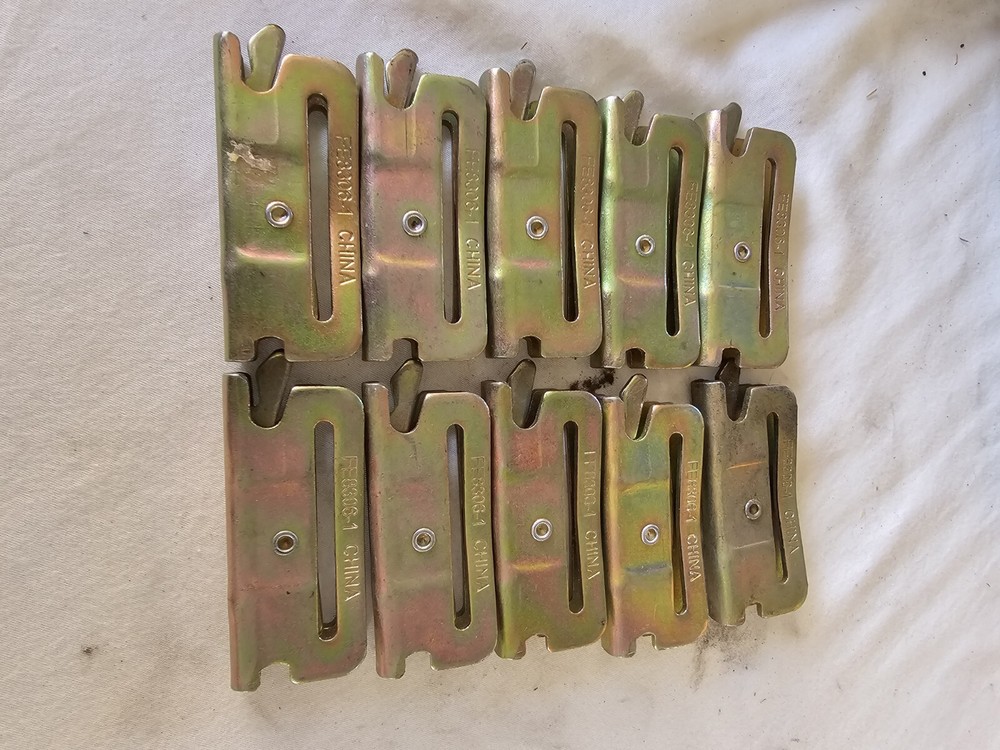 Kinedyne Spring Loaded Strap Cargo Clip Brackets FE8306-1