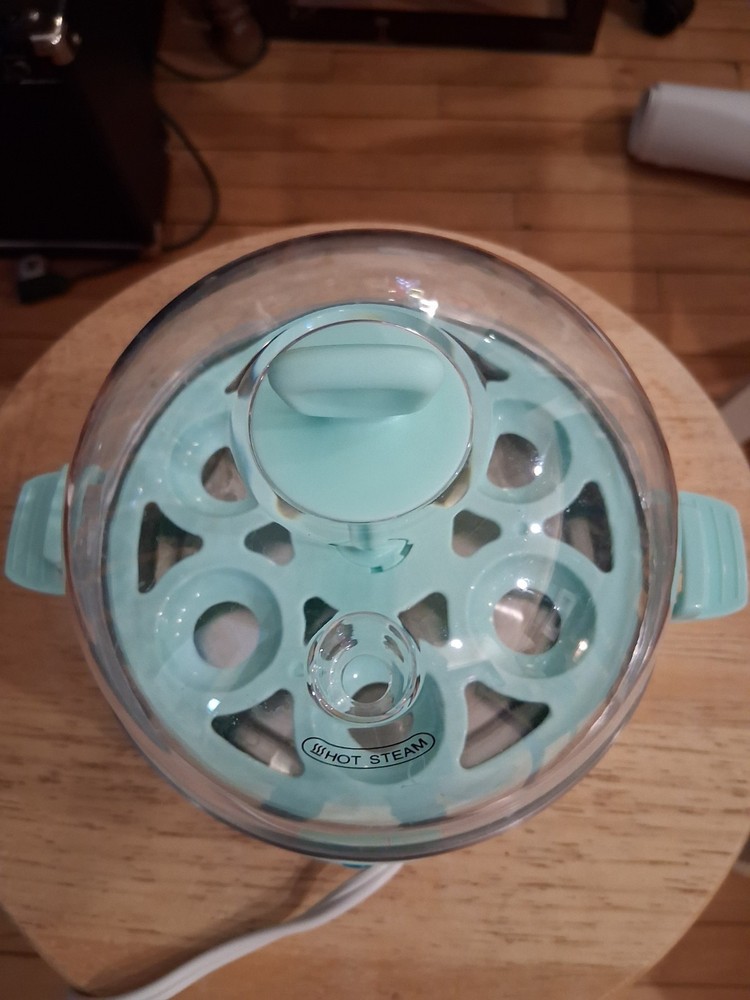DASH EGG COOKER W MANUAL