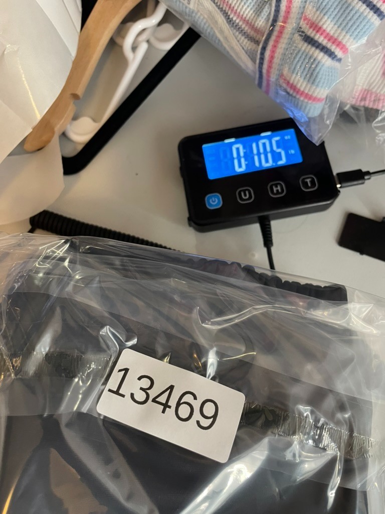 Under Armour Authentic Football Pants Men's Medium Black Performance Gear NWOT