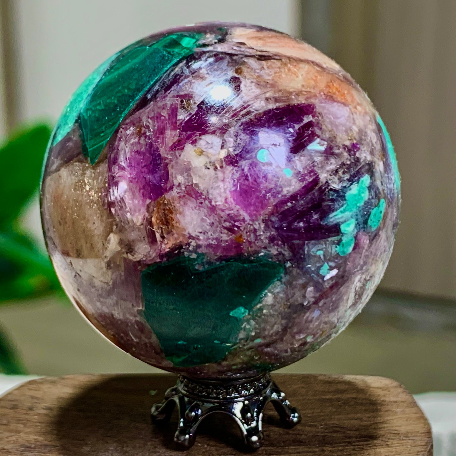 40G Newly discovered rare malachite purple mica symbiotic sphere restoration