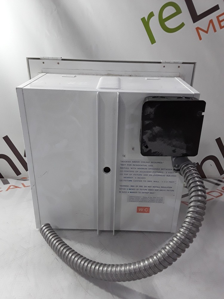 Skytron Mini Argos Surgical Light