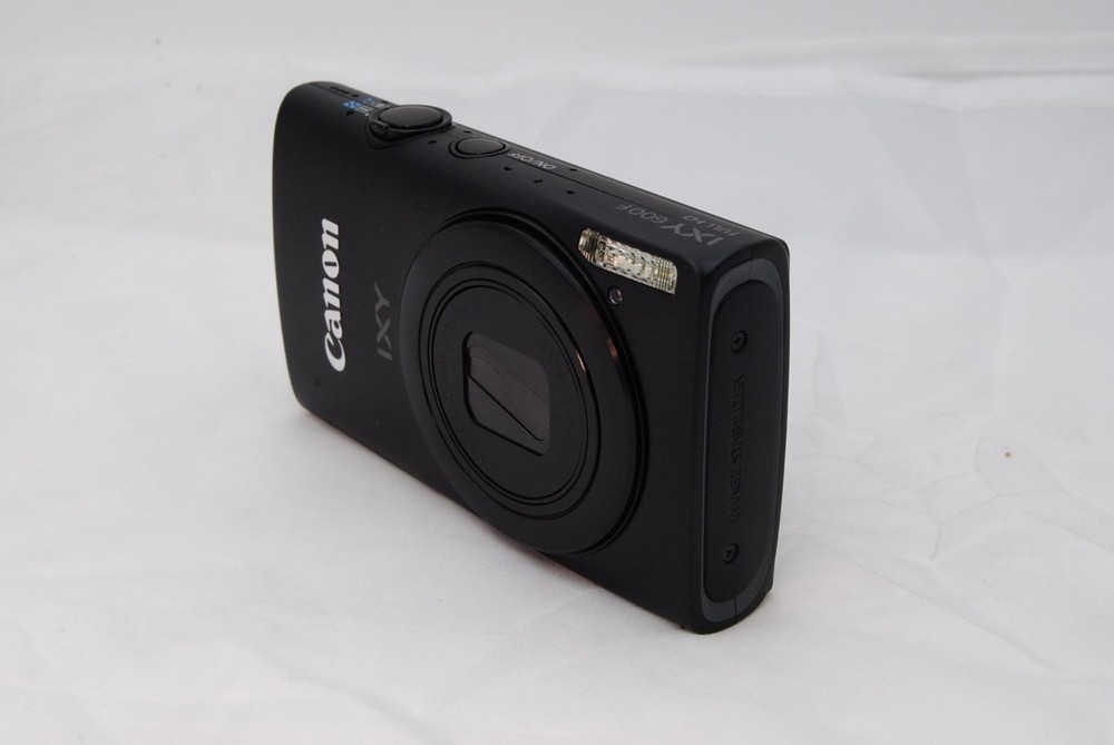 Canon IXY600F Digital Camera Black Excellent Condition Tested Functionality
