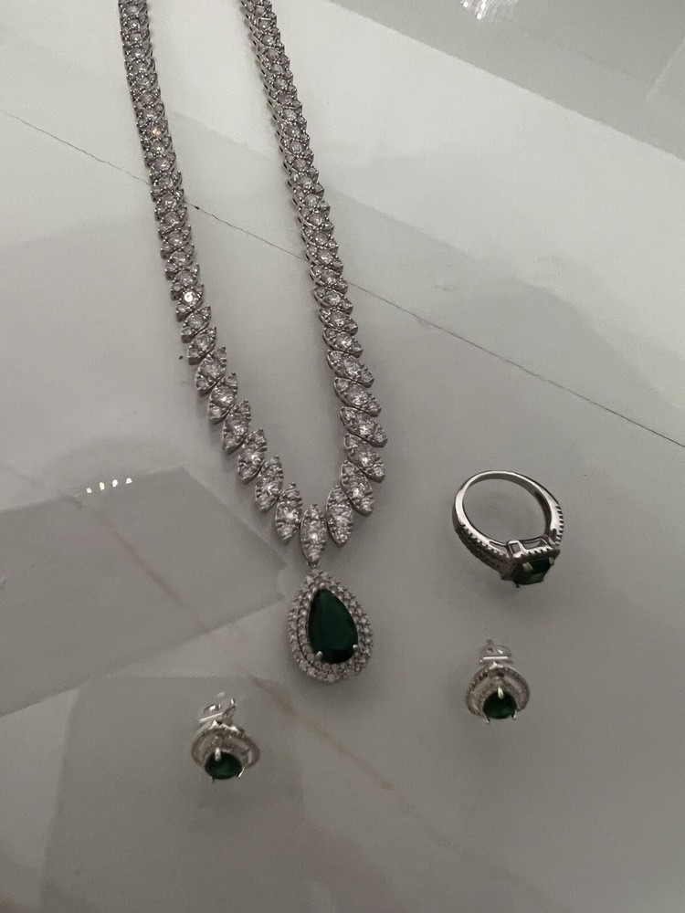 necklace set