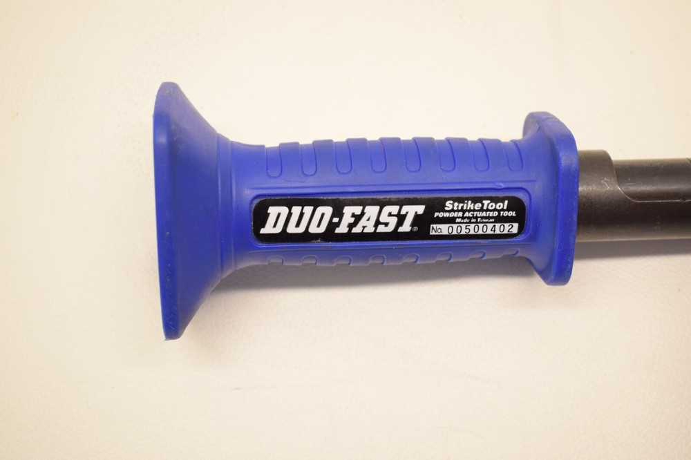 DUO-FAST STRIKE POWER ACTUATED TOOL - USED