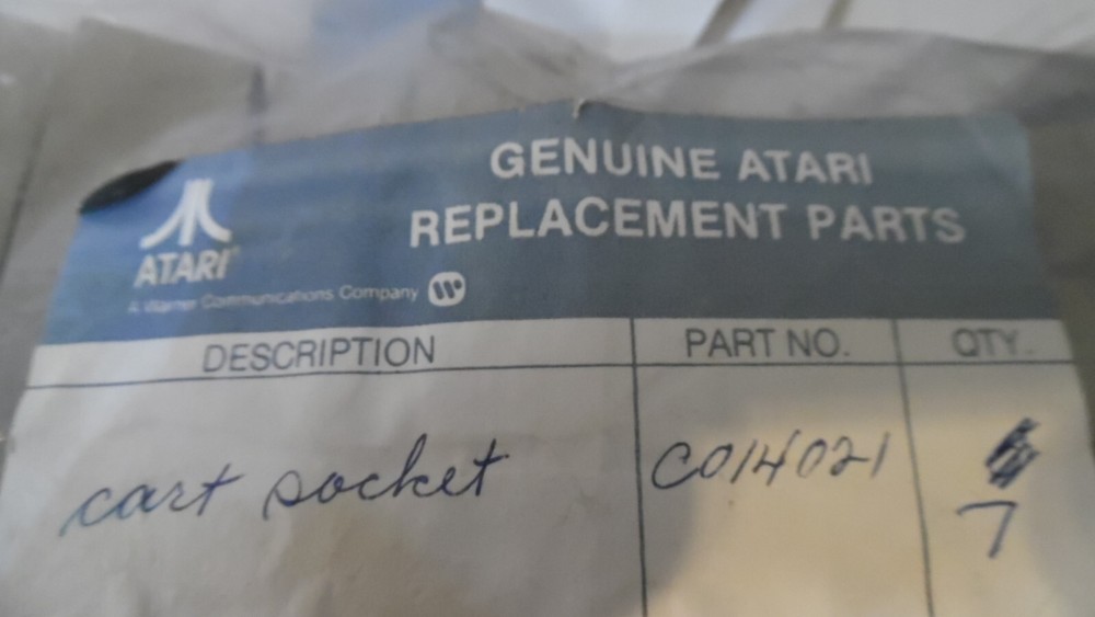 Cartridge socket for Atari 400