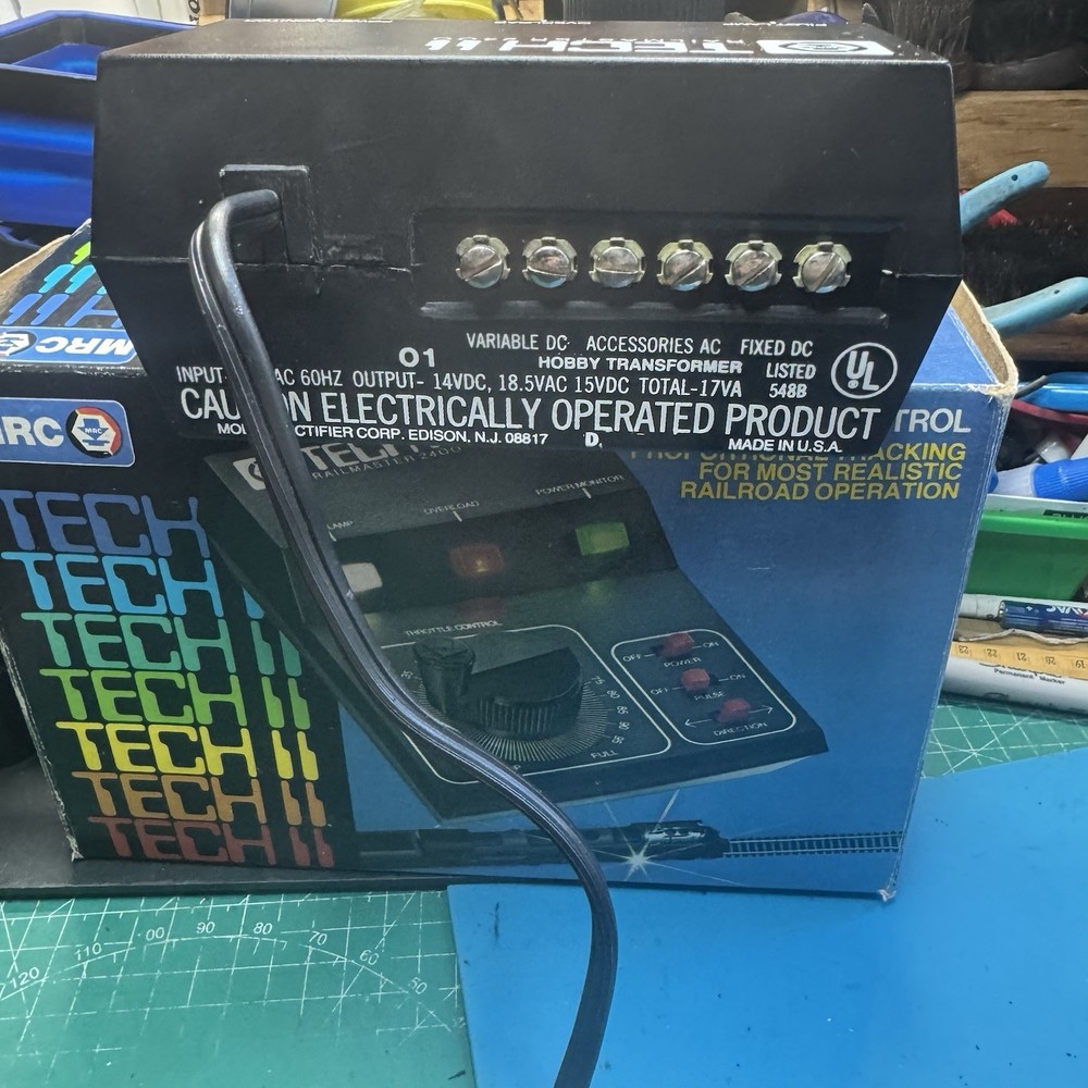 MRC Tech II Railmaster 2400 Railroad Model Train Control Transformer..