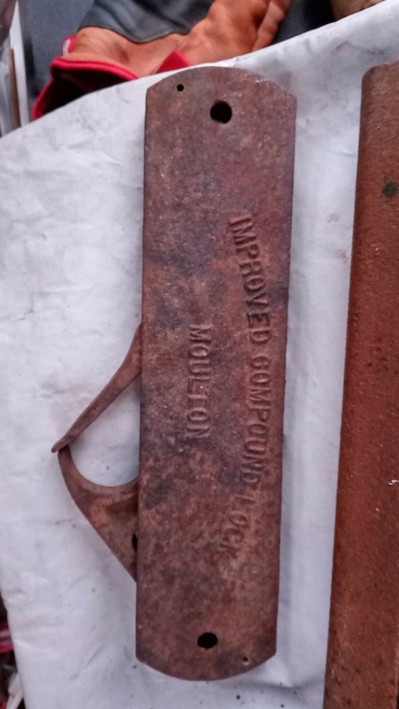 Antique barn door rollers